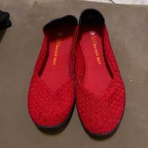 Bernie mev red flats